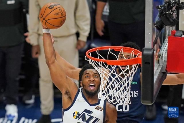 萨里：很遗憾执教切尔西一年就离开 希望回英超